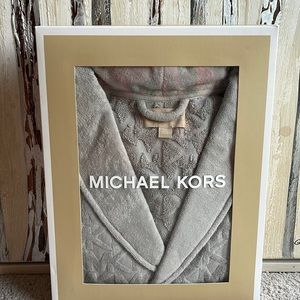 MICHAEL KORS Unisex Logo Cotton Terry Robe NEW! Sealed box